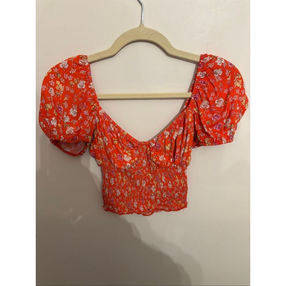 Skylar + Madison Red Floral Smocked Off Shoulder Crop Top S | Puff Sleeve